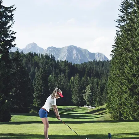 Hotel Inntaler Hof Seefeld in Tirol