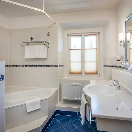 Hotel Inntaler Hof 4*